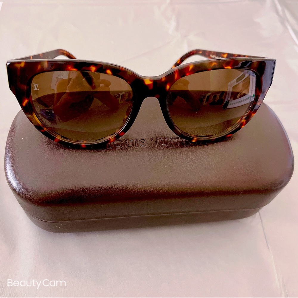 This LV square sunglasses.